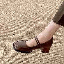 画像をギャラリービューアに読み込む, かかとを鳴らして歩くあの子のダブルストラップヒールパンプス_N3416