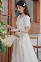 画像をギャラリービューアに読み込む, お出かけしたくなる日のプチフラワー刺繍ワンピース_N2273