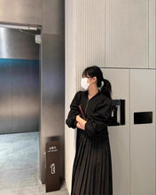 画像をギャラリービューアに読み込む, ポップコーンを買って映画デートに行く日のワンピース_N1387