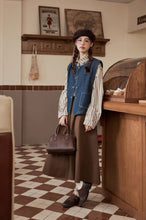 画像をギャラリービューアに読み込む, 【2点セット】クラシカルな街を歩くデニムベストセットシャツ_N1642