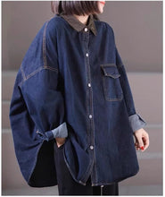 画像をギャラリービューアに読み込む, ショートカットが似合う女の子のオーバーサイズデニムシャツ_N1789