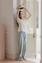 画像をギャラリービューアに読み込む, エッフェル塔を見ながらランチする日のVネックフレアブラウス_N2418