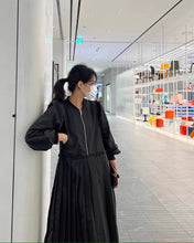 画像をギャラリービューアに読み込む, ポップコーンを買って映画デートに行く日のワンピース_N1387