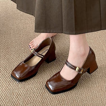 画像をギャラリービューアに読み込む, かかとを鳴らして歩くあの子のダブルストラップヒールパンプス_N3416