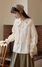 画像をギャラリービューアに読み込む, ホットケーキを作ってくれたあの子のフラワー刺繍ブラウス_N3431