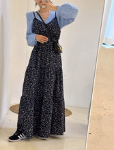 画像をギャラリービューアに読み込む, 週末に青空の下でピクニックする小花柄キャミワンピース_N2022