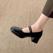 画像をギャラリービューアに読み込む, かかとを鳴らして歩くあの子のダブルストラップヒールパンプス_N3416