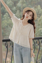 画像をギャラリービューアに読み込む, エッフェル塔を見ながらランチする日のVネックフレアブラウス_N2418