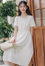画像をギャラリービューアに読み込む, お出かけしたくなる日のプチフラワー刺繍ワンピース_N2273