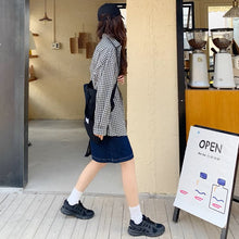 画像をギャラリービューアに読み込む, キャラメルマキアートを注文したデニムミニスカート_N2430