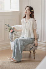 画像をギャラリービューアに読み込む, エッフェル塔を見ながらランチする日のVネックフレアブラウス_N2418