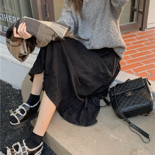 画像をギャラリービューアに読み込む, お決まりのカフェで待ち合わせるロングスカート_N1170