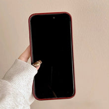 画像をギャラリービューアに読み込む, 冬のカフェでそっと結んだ二つのリボンが寄り添うレザー調クラシックiPhoneケース _K0239