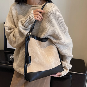 ショッピングを楽しむ2Wayショルダーバッグ_N1634