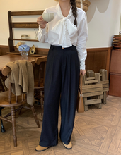 画像をギャラリービューアに読み込む, パリのカフェを巡る日のレースリボンブラウス_N1788