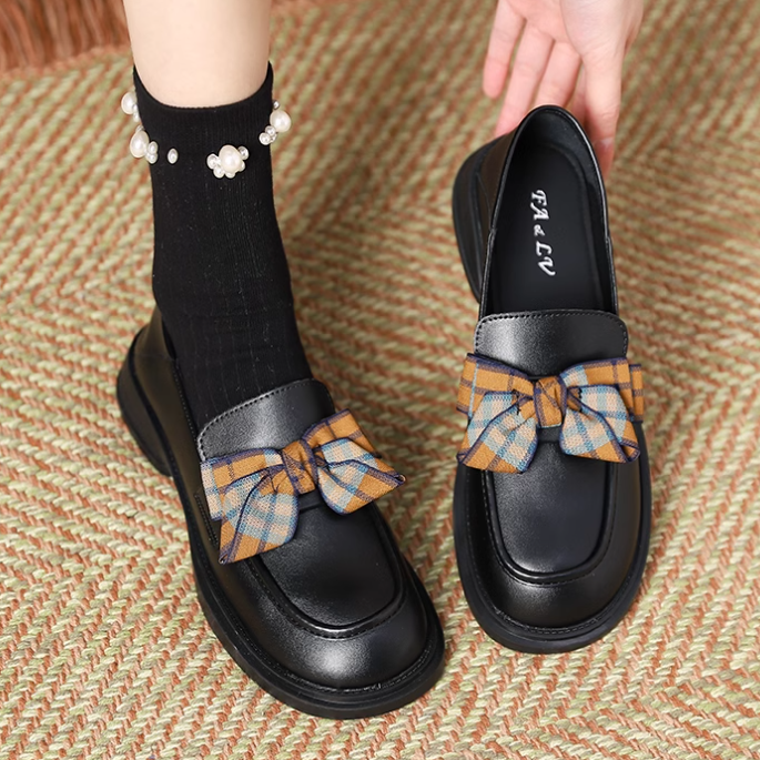 Bubbles リボンローファー 36 黒 試着のみ BUBBLES】フロント Bubbles リボンローファー 36 黒 試着のみ BUBBLES】フロント