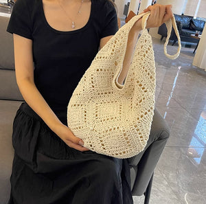 ひまわりのような編み目が揺れるマルシェのショルダーバッグ_K0040