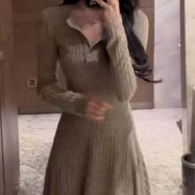 画像をギャラリービューアに読み込む, 木の床に映る影まで可愛く見せてくれるガーリーなロングワンピース _K0267