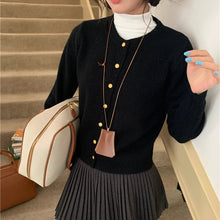 画像をギャラリービューアに読み込む, 恋文をしまった引き出しのようなアンティークボタンニット_K0213