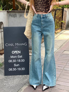 レトロとモードの間を漂うエッジなフレアデニムパンツ_K0126