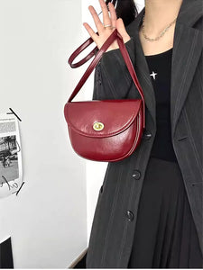 お気に入りの赤いリップとお揃いの、クラシカルショルダー_K0159
