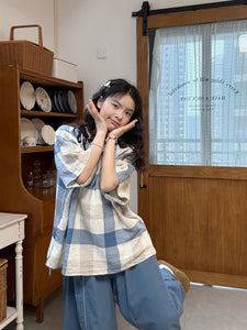 青いチェックと刺繍パンツで迎える、ちょっと特別な土曜日のコーデセット_K0023