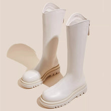 画像をギャラリービューアに読み込む, 夜のイルミに照らされて、自信をくれるロングブーツ _K0257