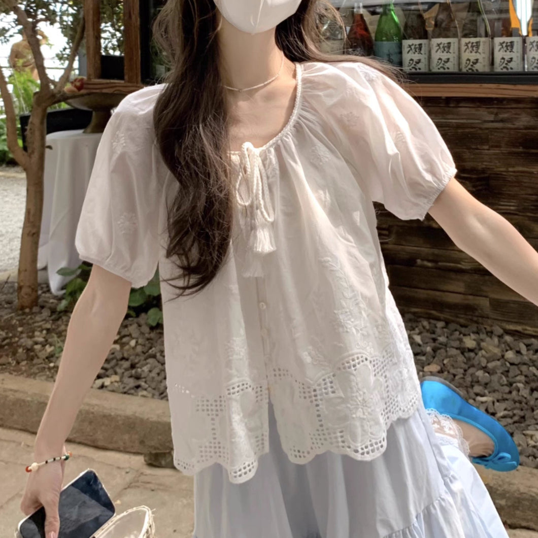 海沿いのカフェで花の香りに包まれたロマンティックコーデセット_K0052