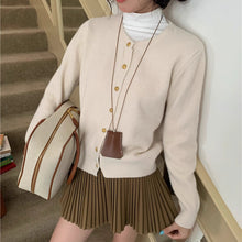 画像をギャラリービューアに読み込む, 恋文をしまった引き出しのようなアンティークボタンニット_K0213