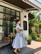 画像をギャラリービューアに読み込む, パンとコーヒーがおいしいカフェに行く日のワンピース_N1244