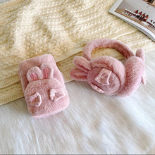画像をギャラリービューアに読み込む, 【２点セット】手を繋ぐたびきゅんとする、ふわもこウサギのイヤーマフ＆手袋セット _K0248