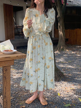 画像をギャラリービューアに読み込む, 【新作早割3/18まで】お花畑がキレイな公園でピクニックをする花柄パフスリーブワンピース_N3501