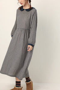 森の中のカフェにマフィンを買いに行く日のワンピース_N1441