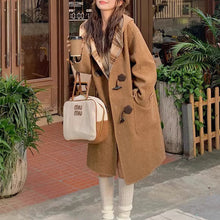 画像をギャラリービューアに読み込む, ロンドンの郊外に住む女の子のリバーシブルダッフルコート_K0227