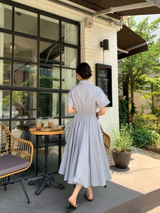 パンとコーヒーがおいしいカフェに行く日のワンピース_N1244