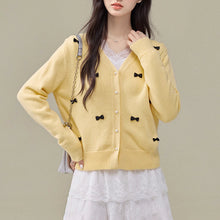 画像をギャラリービューアに読み込む, 星屑みたいな灯りの下で待ち合わせする恋人のリボンカーディガン_K0232