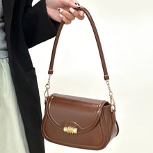 画像をギャラリービューアに読み込む, 紅葉散るテラスでココアを分け合ったあの日のメモリーバッグ_K0234