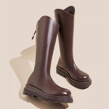 画像をギャラリービューアに読み込む, 夜のイルミに照らされて、自信をくれるロングブーツ _K0257