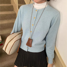 画像をギャラリービューアに読み込む, 恋文をしまった引き出しのようなアンティークボタンニット_K0213