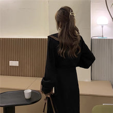 画像をギャラリービューアに読み込む, シックなレストランでディナーを楽しむ日のビッグカラーワンピース_N1588