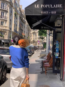パリのおしゃれなお洋服屋さんを巡る日のニットトップス_N1564