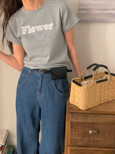 お花屋さんのお姉さんに褒められたレースレタリングTシャツ_N2439