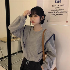 いつものパン屋さんに行く日のスウェットトップス_N1545