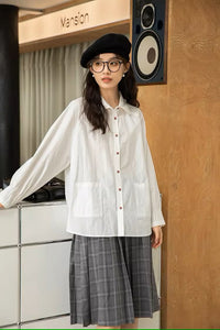 図書館へ通う女の子のラグランスリーブシャツ_N1790