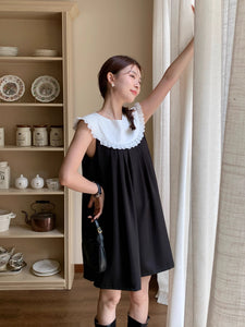 ヴィンテージ雑貨を集めるおしゃれな女の子のワンピース_N1338