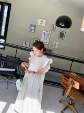 画像をギャラリービューアに読み込む, パリに住む憧れのお姉さんのワンピース_N1353