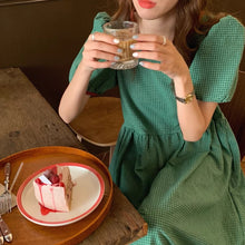 画像をギャラリービューアに読み込む, ミックスベリーケーキが好きな女の子のワンピース_N1346