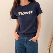 画像をギャラリービューアに読み込む, お花屋さんのお姉さんに褒められたレースレタリングTシャツ_N2439