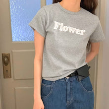 画像をギャラリービューアに読み込む, お花屋さんのお姉さんに褒められたレースレタリングTシャツ_N2439