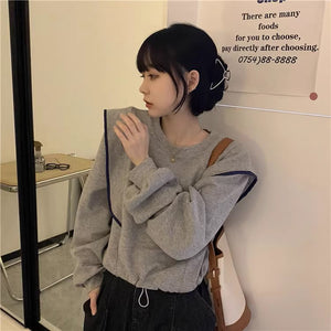 いつものパン屋さんに行く日のスウェットトップス_N1545